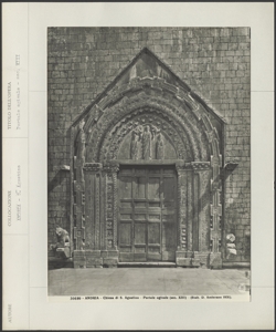 Andria - Chiesa di S. Agostino - facciata - particolare del portale ogivale duecentesco
