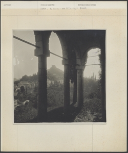 Asolo - Villa degli Armeni - esterno - particolare del portico d'ingresso