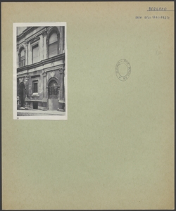 Bergamo, Casa dell'Arciprete - esterno - particolare della facciata