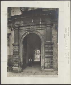 Bergamo - Palazzo Grumelli - Pedrocca - esterno - portale