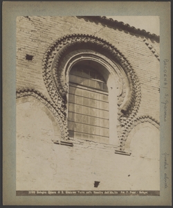 Bologna - Chiesa di S. Giacomo - abside - finestra