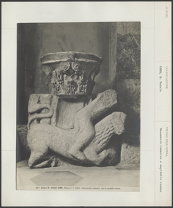 Como - Chiesa di san Fedele - basamento romanico e capitello romano
