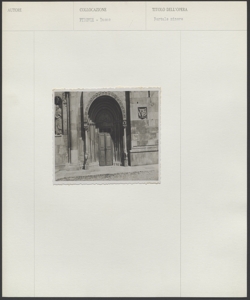 Fidenza - Duomo _ Portale minore
