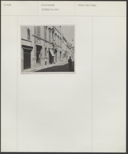 Fidenza - Strada con palazzi