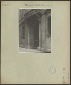 Milano - palazzo Visconti - Portone
