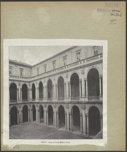 Modena - Palazzo Ducale - Cortile interno