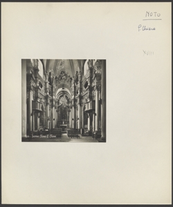 Noto - Chiesa di Santa Chiara - Navata centrale e zona absidale