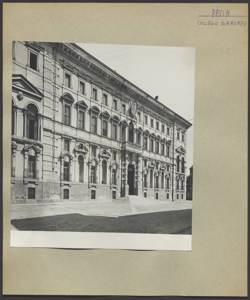Pavia - Collegio Borromeo - Facciata