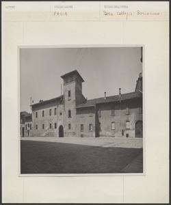 Pavia - Piazza Borromeo