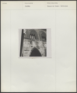 Piacenza - Palazzo del comune - Particolare - Trifora