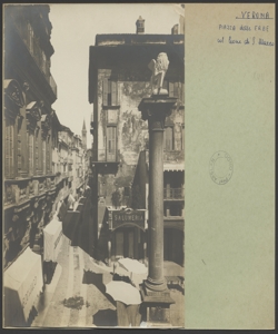 Verona - Piazza delle Erbe - Colonna - Leone di S. Marco - Palazzo Massanti - Facciata