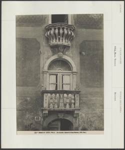Pola - Casa Bonano - Esterno - Facciata - Particolare - Balconi