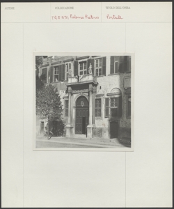 Trento - Palazzo Pretorio - Esterno - Facciata - Particolare - Portale