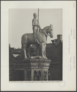Verona - Tomba di Cansignorio - Particolare - Statua equestre