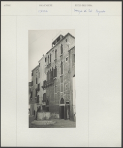 Venezia - Campo di Palazzo Sagredo - Edificio Architettonico