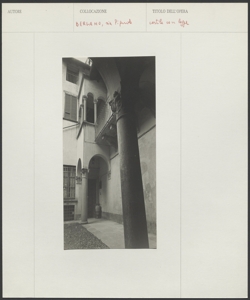 Bergamo - Via Pignolo - Cortile con Logge - Edificio Architettonico