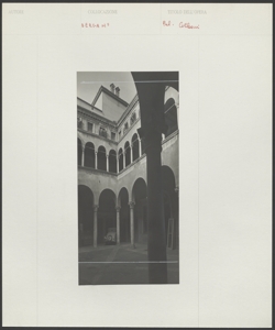 Bergamo - Palazzo Colleoni - Cortile - Edificio Architettonico