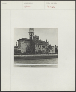 Verona - Vescovado - Edificio Architettonico