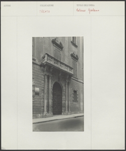 Trento - Palazzo Galasso - Portale monumentale - Edificio Architettonico