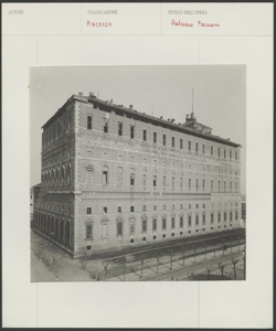Piacenza - Palazzo Farnese - Edificio Architettonico