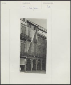 Lodi - Piazza Grande - Edifici Architettonici
