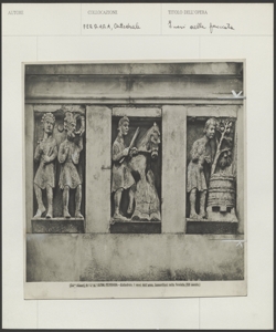 Ferrara - Cattedrale - Facciata - Mesi - Bassorilievo