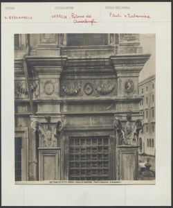 Venezia - Palazzo dei Camerlenghi - Guglielmo Bergamasco - Pilastri e trabeazione