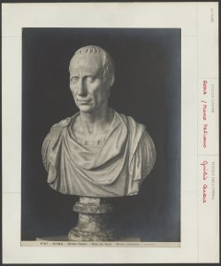 Roma - Museo Vaticano - Busto - Giulio Cesare