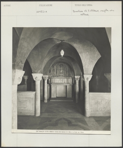 Venezia - S. Marco - Cripta - Altare