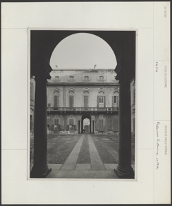 Pavia - Palazzo Vistarino - Cortile