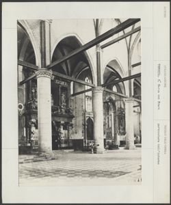 Venezia - S. Maria dei Frari - Particolare - Iinterno