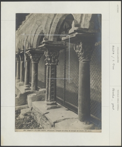 Aosta - S. Orso - Chiostro - Colonne