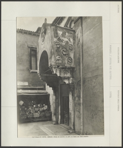Venezia - Santa Maria del Carmine - Porta - Fianco Destro -Edificio Architettonico