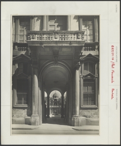 Brescia - Palazzo Uggeri Fenaroli - Portale