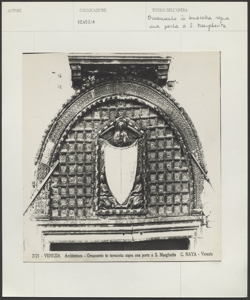 Venezia - Ornamento - Porta - S. Margherita