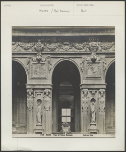 Milano - Palazzo Marino - Cortile - Particolare