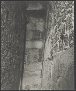 Spoleto - campanile del Duomo - muratura della scala